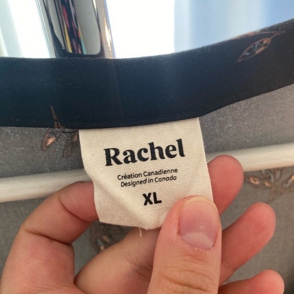 Cute and modest dress. Worn once. - Picture 4 of 4